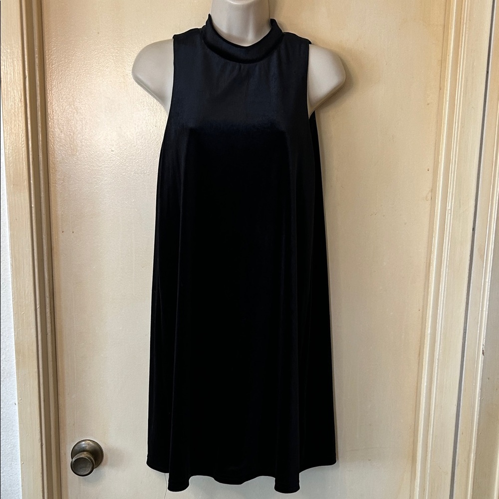 She + Sky Black Velvet Sleeveless Mini Dress size S
